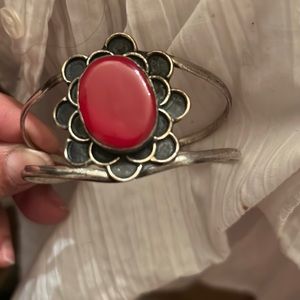 Vintage Mexico* Silver Cuff Bracelet w red stone/ coral**